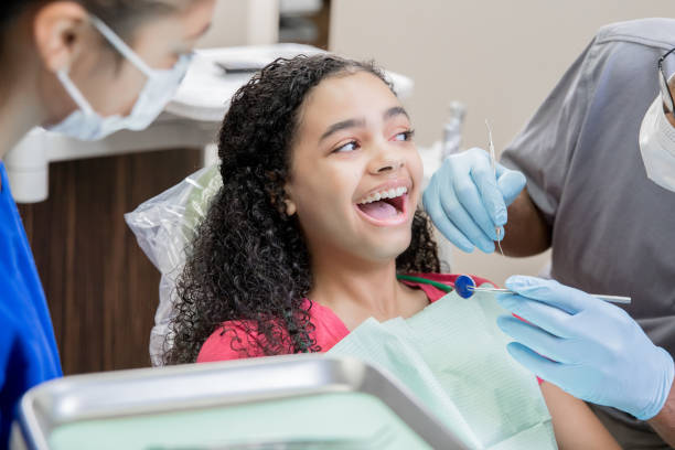 Best Cracked Tooth Emergency Dentist  in Butler, MO